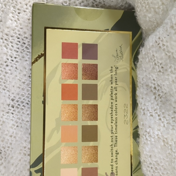 Laura Geller Seasonless Staples Eyeshadow Palette in Desert Dreams, 14g/0.49oz - Picture 2 of 14